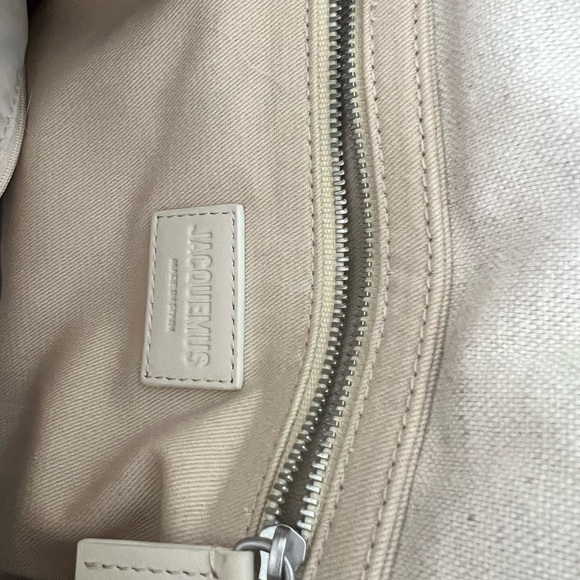 Jacquemus sold out tote - Picture 4 of 8